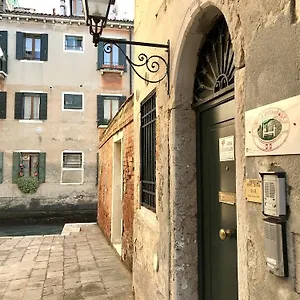 Bed & Breakfast Alloggi Serena, Venice