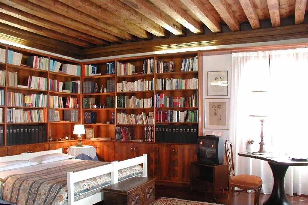*** Bed & Breakfast At Home A Palazzo Venice Italy