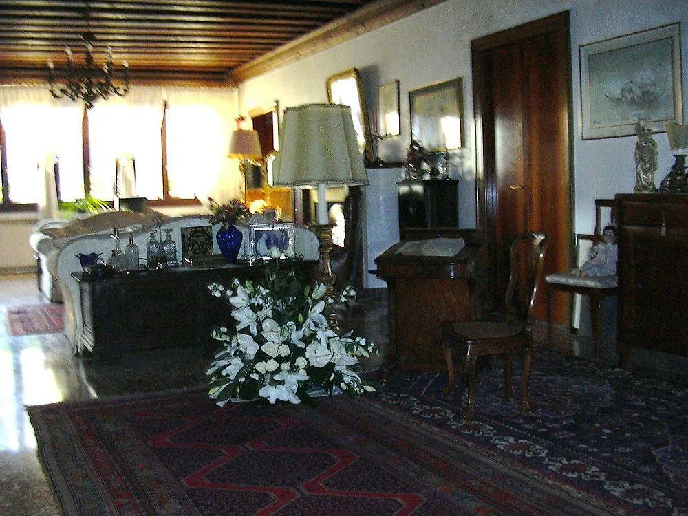 לינה וארוחת בוקר ונציה At Home A Palazzo